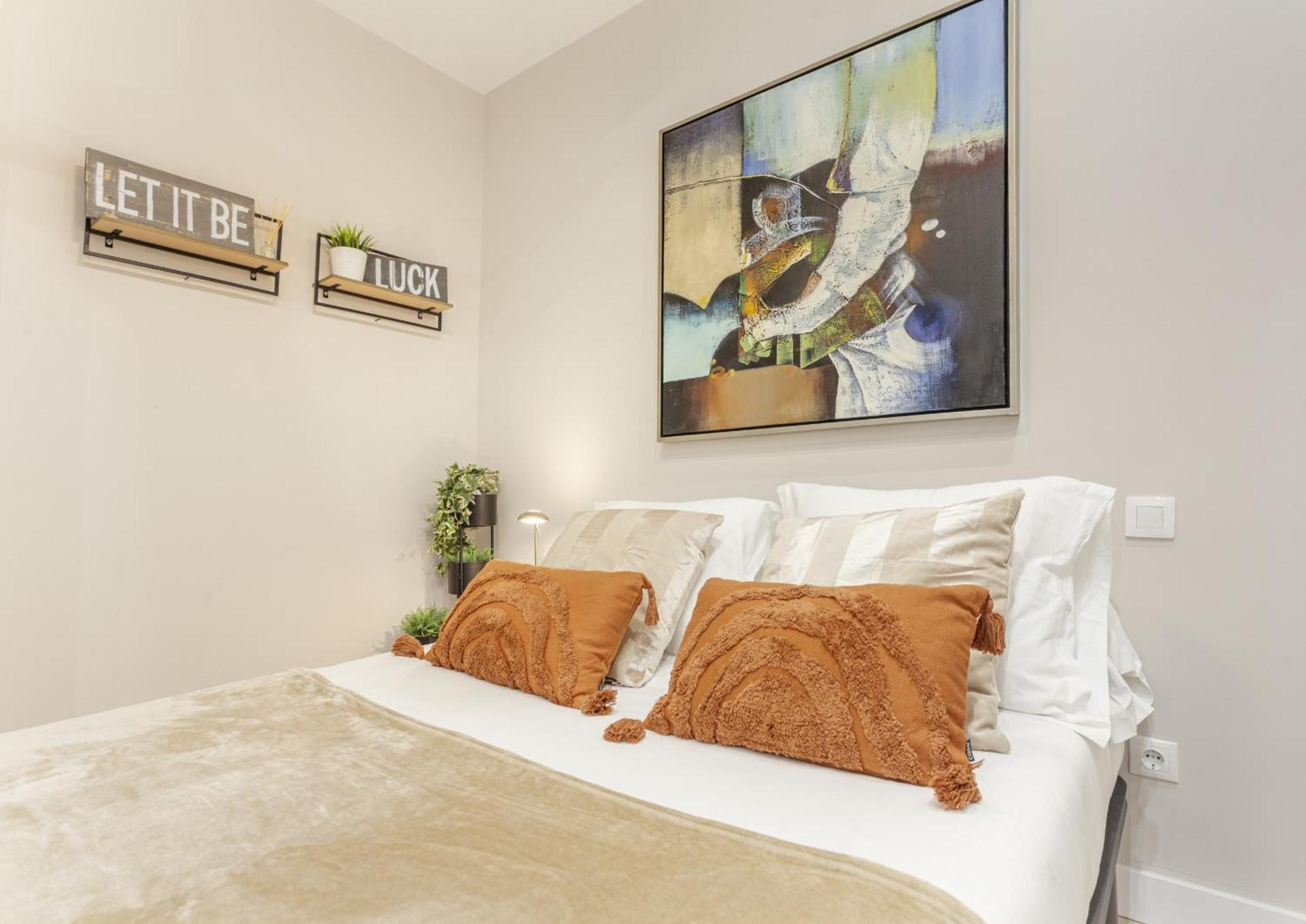 Apartamento Bernabeu Comfort En มาดริด ภายนอก รูปภาพ